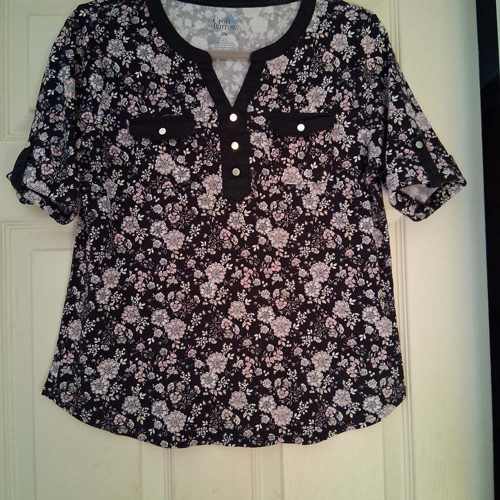 Croft & Barrow Black and Pink Floral Top